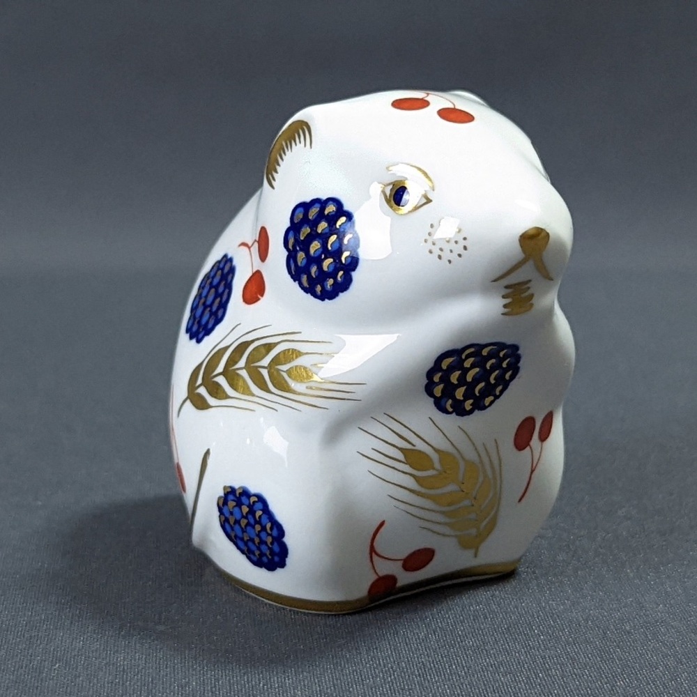 Royal Crown derby mouse paperweight.